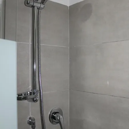 Piramide Konukevi 4*
