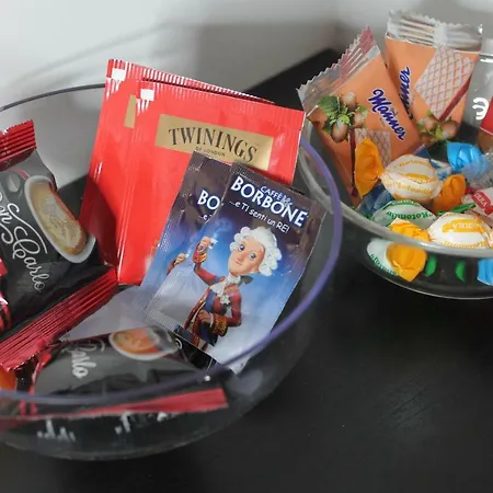 Piramide 게스트하우스 로마