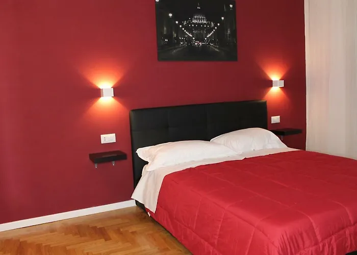 Piramide Πανσιόν